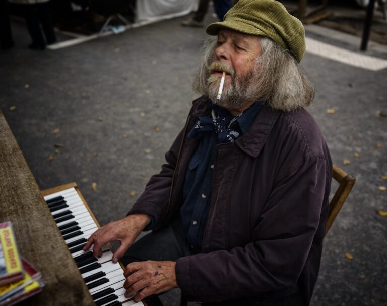 Photo Musician biographies