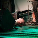 Photo emotions management on stage