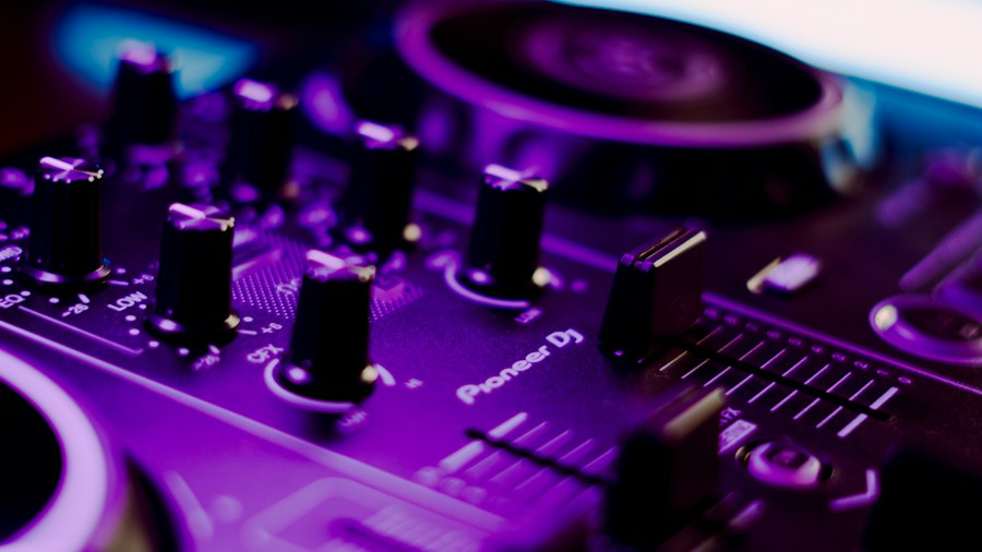 Photo electronic music