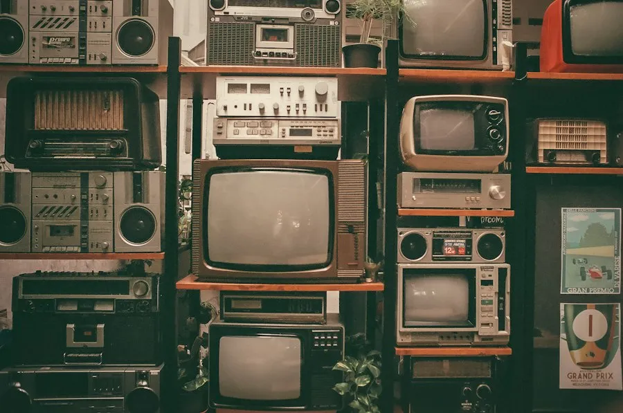 Photo music television guide