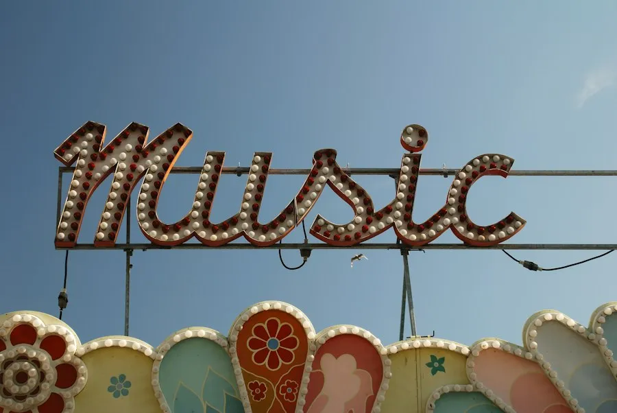 Photo common mistakes pop music